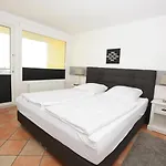 1-305, Traumhafter See-u Landblick Im Haus Metropol *