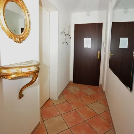 Apartman 1-305, Traumhafter See-u Landblick Im Haus Metropol *