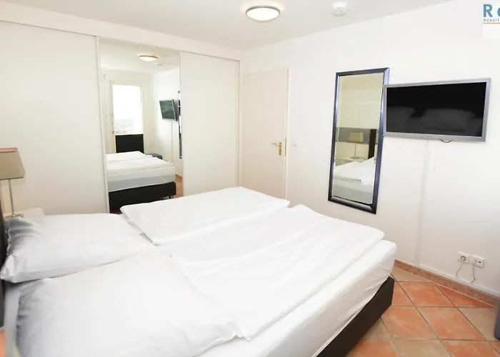 1-305, Traumhafter See-u Landblick Im Haus Metropol Appartement *